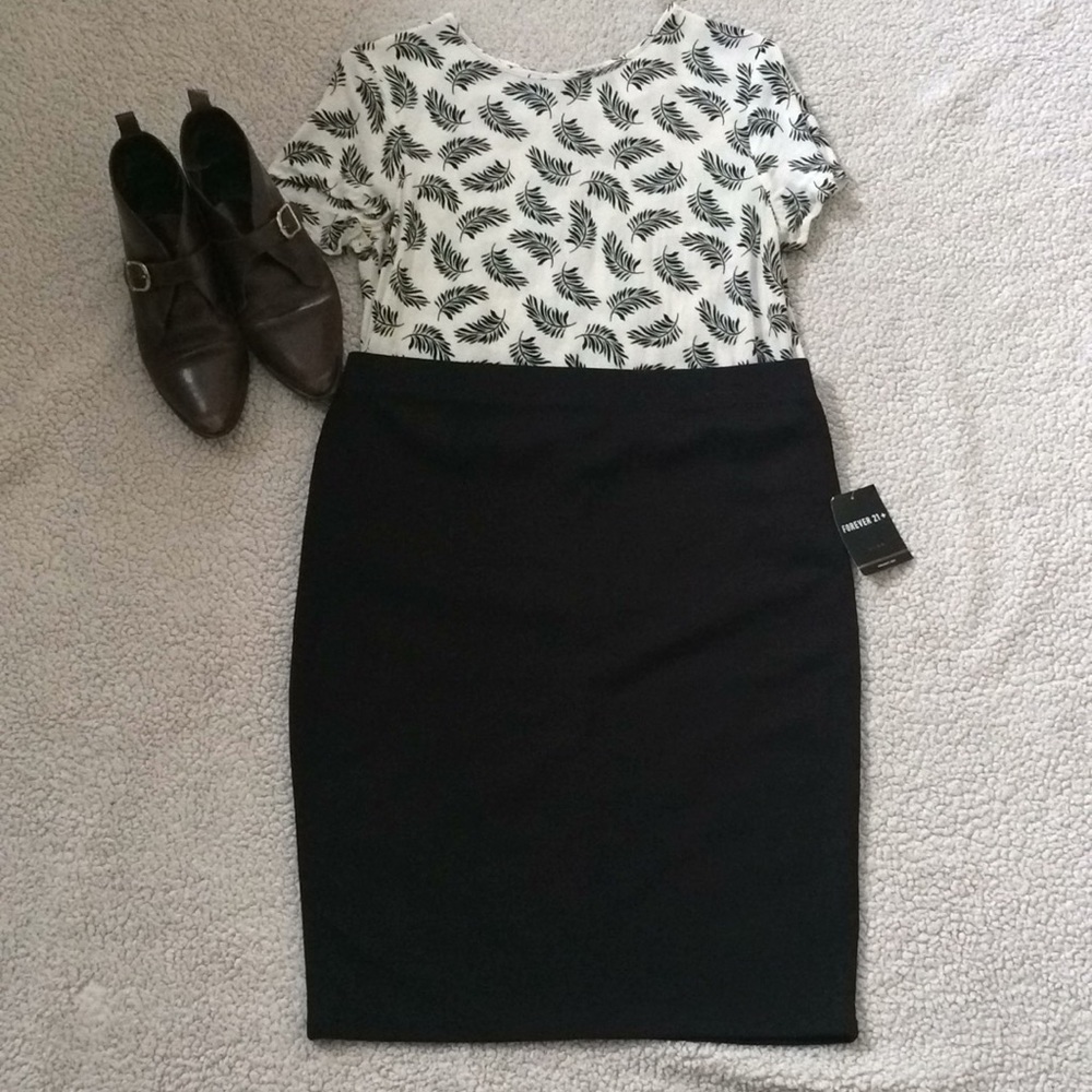 NWT Forever 21 Black Pencil Skirt